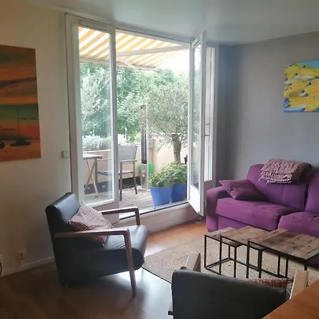 Apartament Tres Calme De 60m² Dans L'hyper-centre Rueil-Malmaison